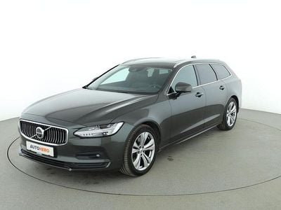 Begagnad Volvo V90 Momentum 197 HK (144 kW) 2020 Grå Kombi