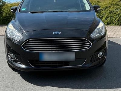 Gebraucht Ford S-MAX Titanium 150 PS (110 kW) 2017 Schwarz Van / Kleinbus