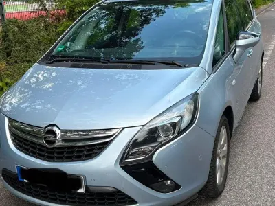 Gebraucht Opel Zafira Tourer Edition 140 PS (102 kW) 2014 Blau Van / Kleinbus