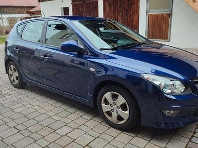 Gebraucht Hyundai i30 Classic 90 PS (66 kW) 2010 Blau Limousine