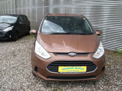 Gebraucht Ford B-MAX Trend 101 PS (74 kW) 2014 Braun Van / Kleinbus