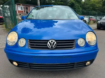 Gebraucht VW Polo 70 PS (51 kW) 2003 Blau Kleinwagen