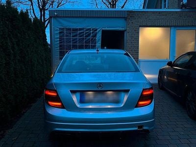 Gebraucht Mercedes C200 136 PS (100 kW) 2009 Grau Limousine