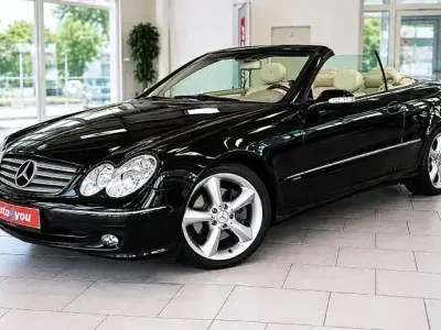 Gebraucht Mercedes CLK320 218 PS (160 kW) 2004 Schwarz Cabrio