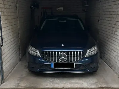 Gebraucht Mercedes C300e 306 PS (225 kW) 2020 Blau Kombi