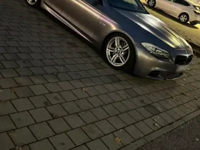 Gebraucht BMW 530 M Sport 310 PS (228 kW) 2011 Grau Limousine