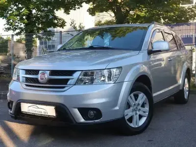 Gebraucht Fiat Freemont Urban 170 PS (125 kW) 2013 Grau SUV