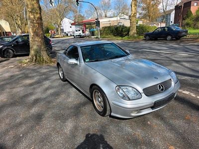 Gebraucht Mercedes SLK230 197 PS (144 kW) 2003 Silber Cabrio