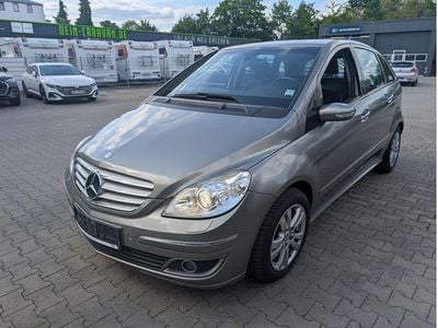 Mercedes B200