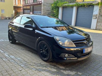 Opel Astra GTC
