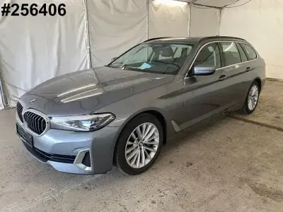 Gebraucht BMW 530 Luxury Line 286 PS (210 kW) 2022 Blau Kombi