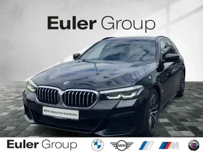 Gebraucht BMW 520 M Sport 190 PS (139 kW) 2023 Saphirschwarz Limousine