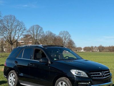 Gebraucht Mercedes ML350 258 PS (189 kW) 2013 Schwarz SUV