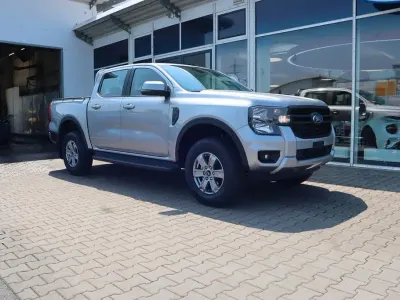 Neu Ford Ranger XLT 170 PS (125 kW) 2026 Silber Pickup