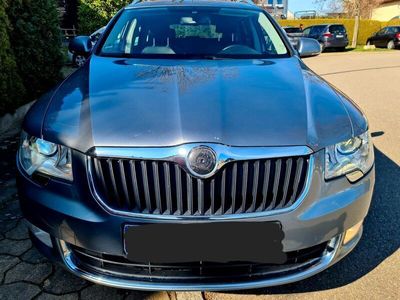 gebraucht Skoda Superb Combi Elegance LEDER NAVI DSG 170PS