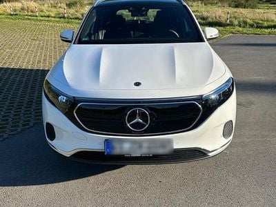 Mercedes EQA250+