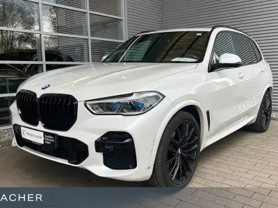 Gebraucht BMW X5 Efficient Dynamics 286 PS (210 kW) 2023 Mineralweiß metallic SUV