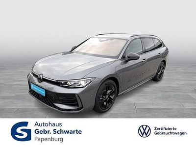 Grau Gebraucht 2024 VW Passat R-line Kombi | 46.880 € (Teuer)