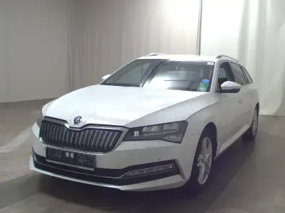 Gebraucht Skoda Superb Style 218 PS (160 kW) 2020 Weiss Kombi