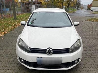 Gebraucht VW Golf VI 80 PS (58 kW) 2010 Weiß Kleinwagen