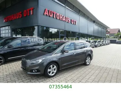 Gebraucht Ford S-MAX Titanium 179 PS (131 kW) 2016 Grau Van / Kleinbus