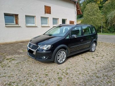 VW Touran Cross