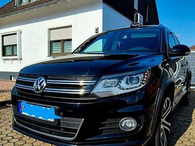 Gebraucht VW Tiguan 211 PS (155 kW) 2015 Schwarz SUV