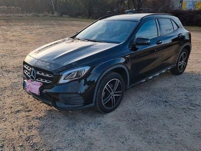 Gebraucht Mercedes GLA180 AMG line 122 PS (89 kW) 2019 Schwarz SUV