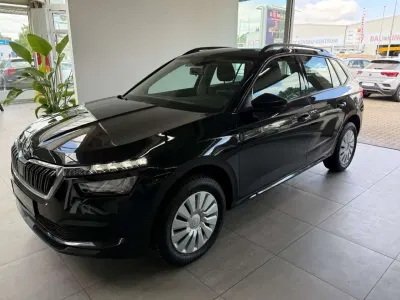 Gebraucht Skoda Kamiq Active 110 PS (80 kW) 2022 Schwarzmagic perleffekt SUV