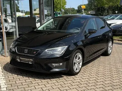 Gebraucht Seat Leon FR 125 PS (91 kW) 2016 Mitternachtsschwarz Limousine