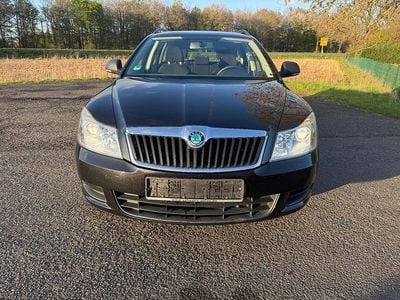 Gebraucht Skoda Octavia Active 102 PS (75 kW) 2013 Schwarz Limousine