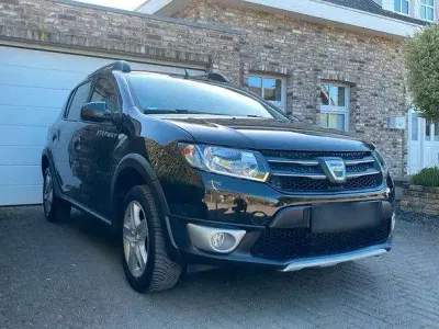 Gebraucht Dacia Sandero Prestige 90 PS (66 kW) 2016 Schwarz Kleinwagen