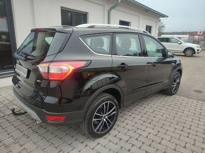 Schwarz Gebraucht 2019 Ford Kuga Titanium SUV | 17.999 € (Guter Preis)