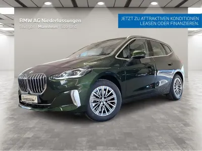Gebraucht BMW 223 Active Tourer Sport Line 204 PS (150 kW) 2025 Grün Van / Kleinbus