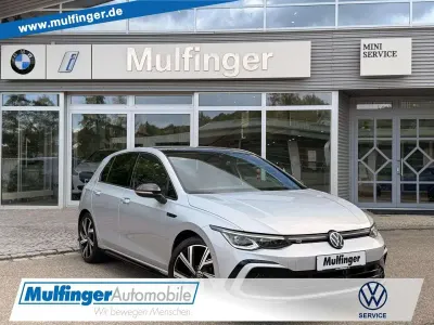 Gebraucht VW Golf VIII R-line 150 PS (110 kW) 2024 Reflexsilber Limousine