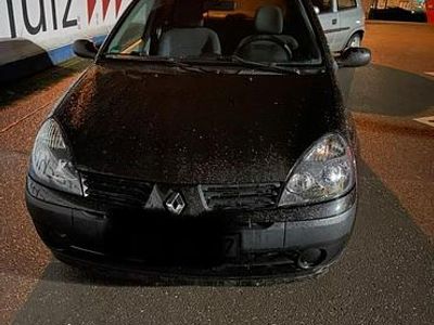 Brugt Renault Clio II 58 HK (42 kW) 2002 Sort Hatchback