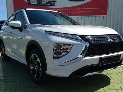 Weiß Gebraucht 2024 Mitsubishi Eclipse Cross Plus SUV | 28.790 € (Guter Preis)