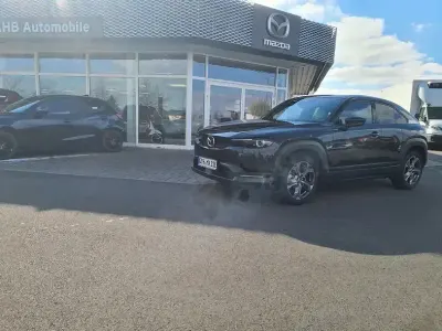 Gebraucht Mazda MX30 Comfort 106 kW (145 PS) 2021 Schwarz SUV