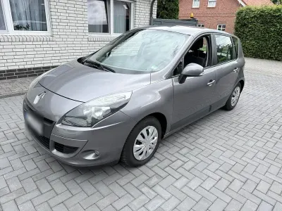 Gebraucht Renault Scenic E-Tech 86 PS (63 kW) 2010 Grau Kombi
