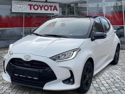 Gebraucht Toyota Yaris Hybrid 116 PS (85 kW) 2024 Schwarz Limousine