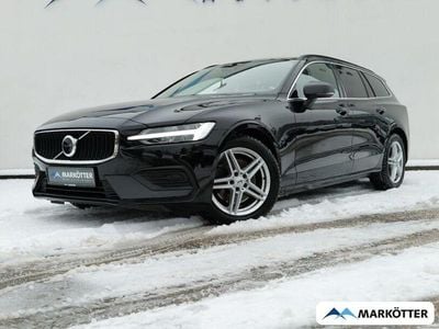 Gebraucht Volvo V60 Core 197 PS (144 kW) 2022 Black solid stone / solid Kombi