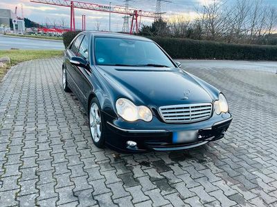 Gebraucht Mercedes C230 Sport Edition 204 PS (150 kW) 2005 Schwarz Limousine