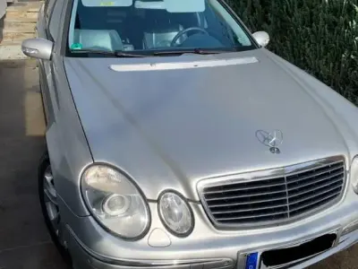 Gebraucht Mercedes E500 Avantgarde 306 PS (225 kW) 2003 Silber Kombi