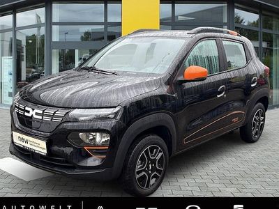 Gebraucht Dacia Spring Essentiel 33 kW (45 PS) 2023 Magmaschwarz (schwarz) Kleinwagen