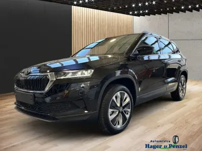 Neu Skoda Karoq Selection 150 PS (110 kW) 2026 Schwarz SUV