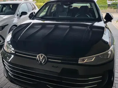 Gebraucht VW Passat Business 150 PS (110 kW) 2025 Schwarz Kombi