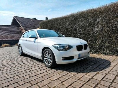 Second-hand BMW 114 Sport Line 102 CP (75 kW) 2013 Alb Hatchback