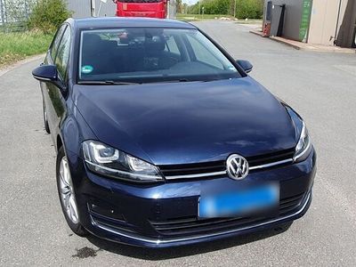 gebraucht VW Golf VII 1.4 TSI BMT Highline 92 kW Benzin 4 Türen, Automatik