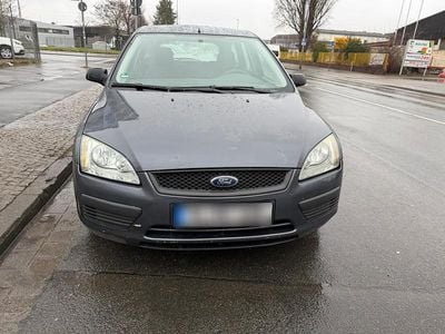 Gebraucht Ford Focus 66 PS (48 kW) 2005 Grau Kombi