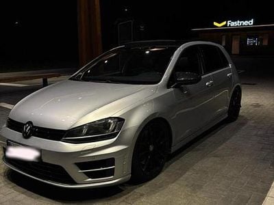 Gebraucht VW Golf VII R 300 PS (220 kW) 2016 Silber Kleinwagen
